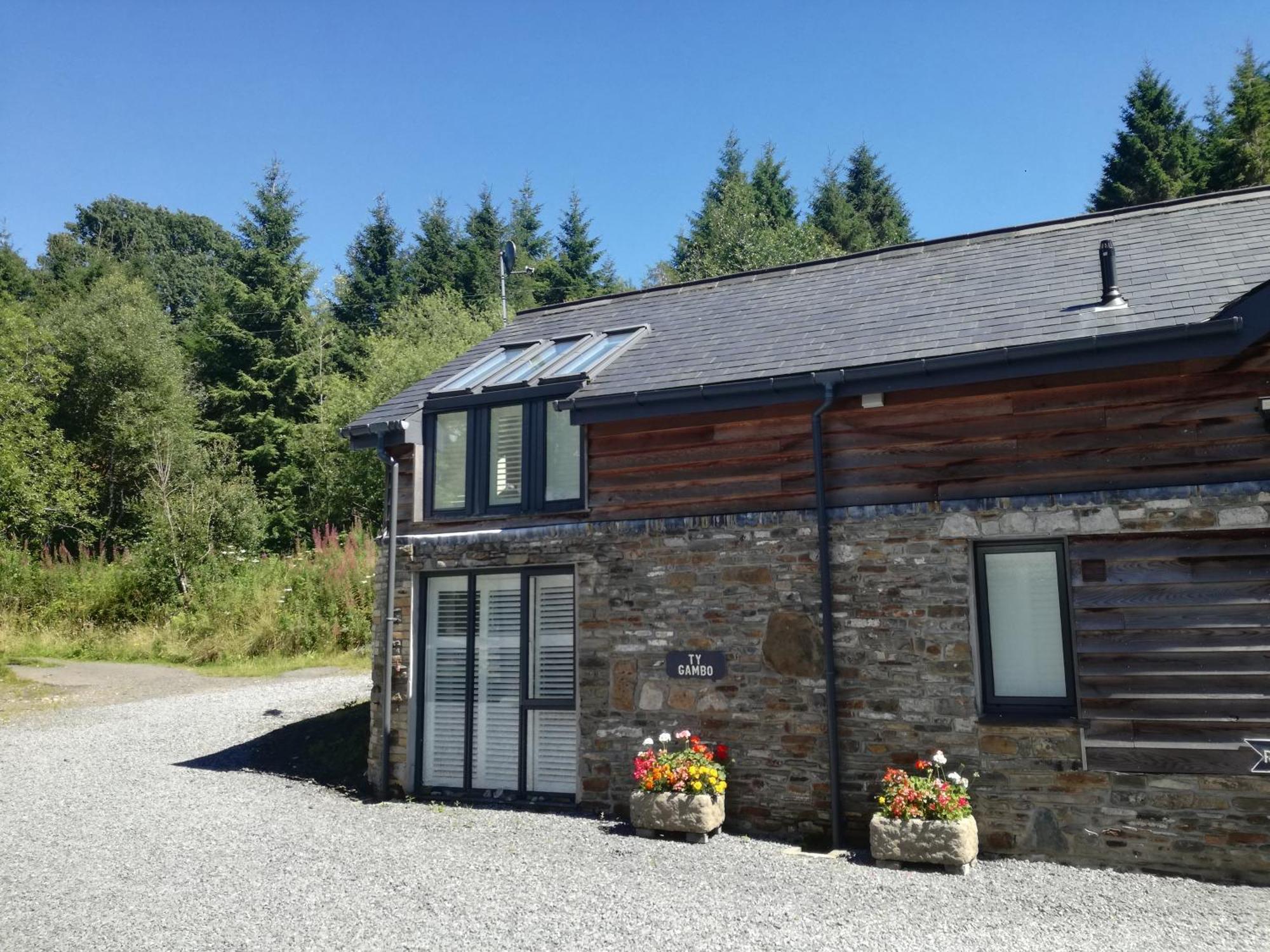 Swansea Valley Holiday Cottages Cilybebyll Εξωτερικό φωτογραφία